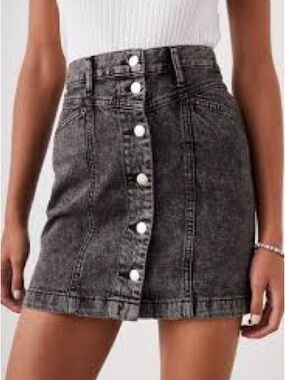 NWT Rails Black Acid Wash Denim Mini Skirt Button Front High Rise Size 28